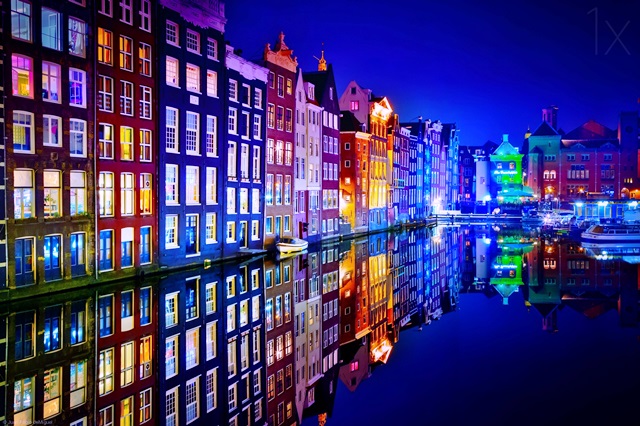 Amsterdam by night 10 2019
